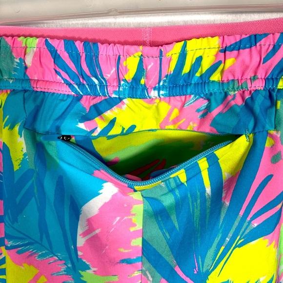 Chubbies 5.5” Sub Tropics Sport Shorts Athletic Shorts With liner size small - Picture 7 of 8